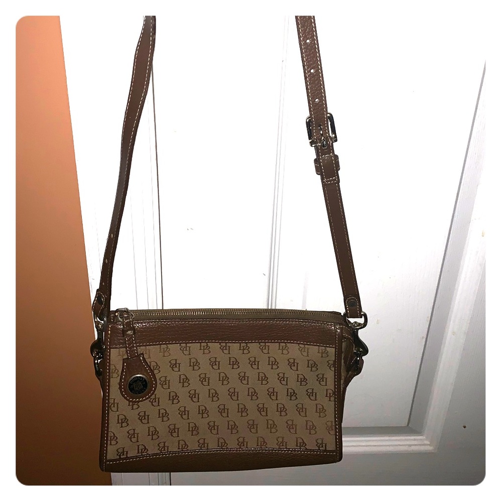 Dooney and Bourke crossbody bag